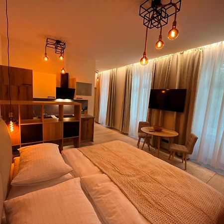 Street Living Hotel - Apartments Wina Bagian luar foto