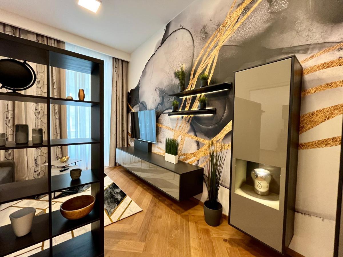 Street Living Hotel - Apartments Wina Bagian luar foto